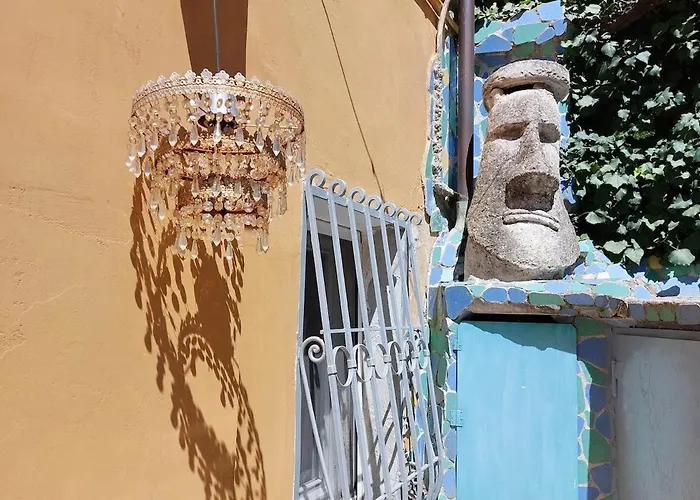 Casa Gaudi *